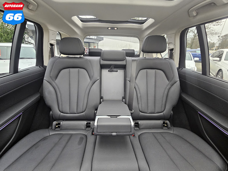 2022 BMW X7 xDrive40i (AWD) - Image 14