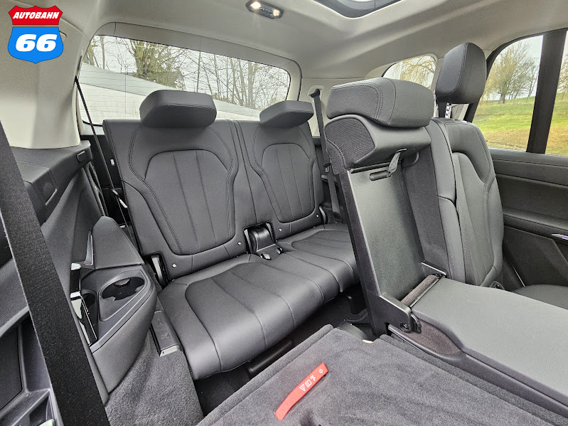 2022 BMW X7 xDrive40i (AWD) - Image 15