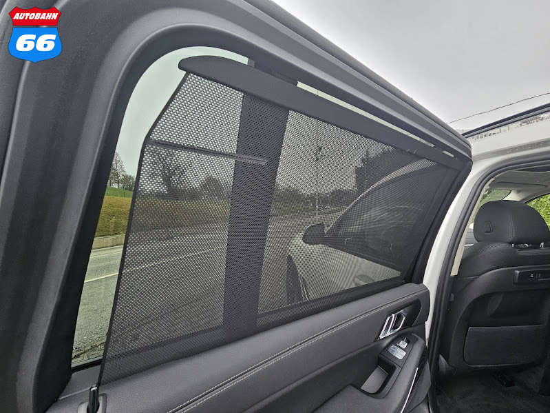 2022 BMW X7 xDrive40i (AWD) - Image 17