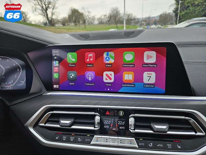 2022 BMW X7 xDrive40i (AWD) - Image 23