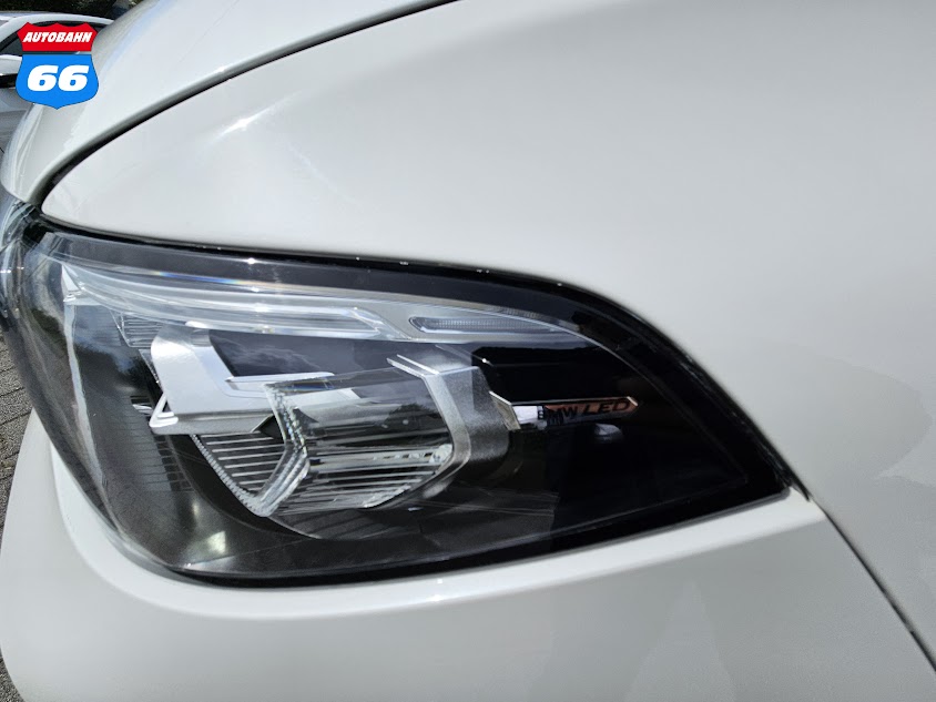 2022 BMW X7 xDrive40i (AWD) - Image 26