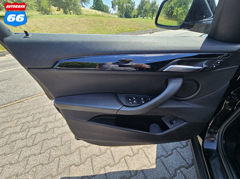 2022 BMW X2 sDrive28i - Image 14