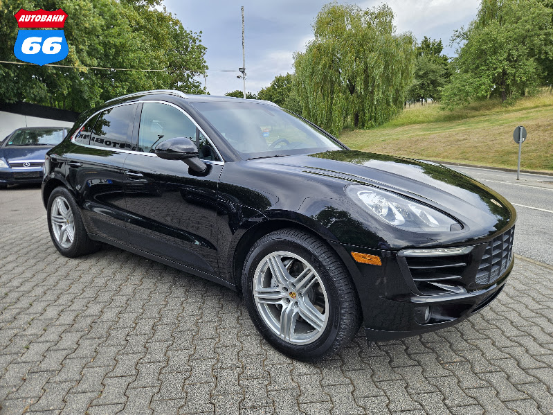 2015 Porsche Macan S - Image 4