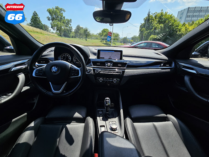 2022 BMW X2 sDrive28i - Image 10