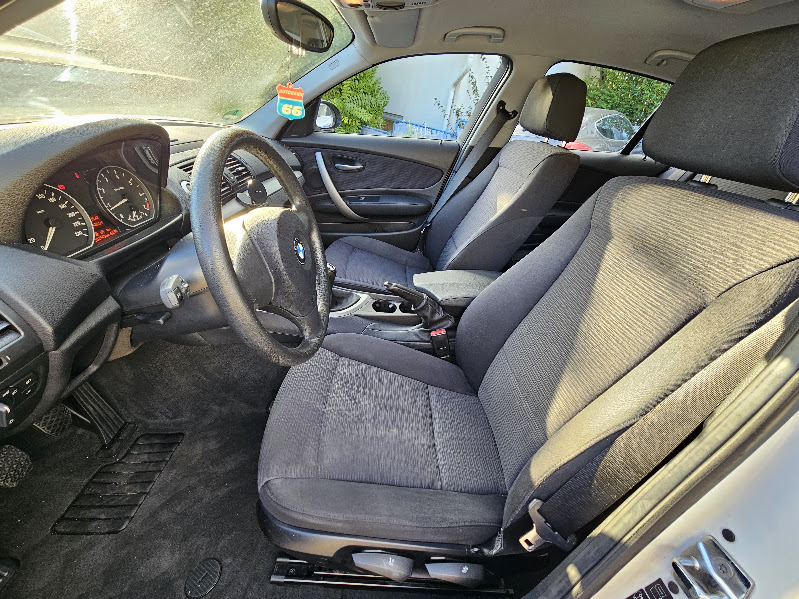 EU-Spec 2009 BMW 116i - Image 10
