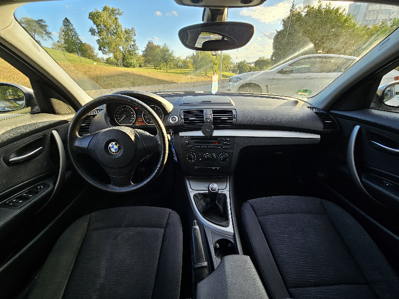 EU-Spec 2009 BMW 116i - Image 9